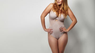 Mujer con body