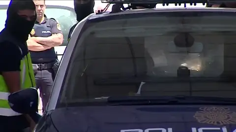 La Policía Nacional detiene en Cádiz a 'El Castaña', uno de los mayores narcotraficantes de hachís La Policía Nacional detiene en Cádiz a 'El Castaña', uno de los mayores narcotraficantes de hachís