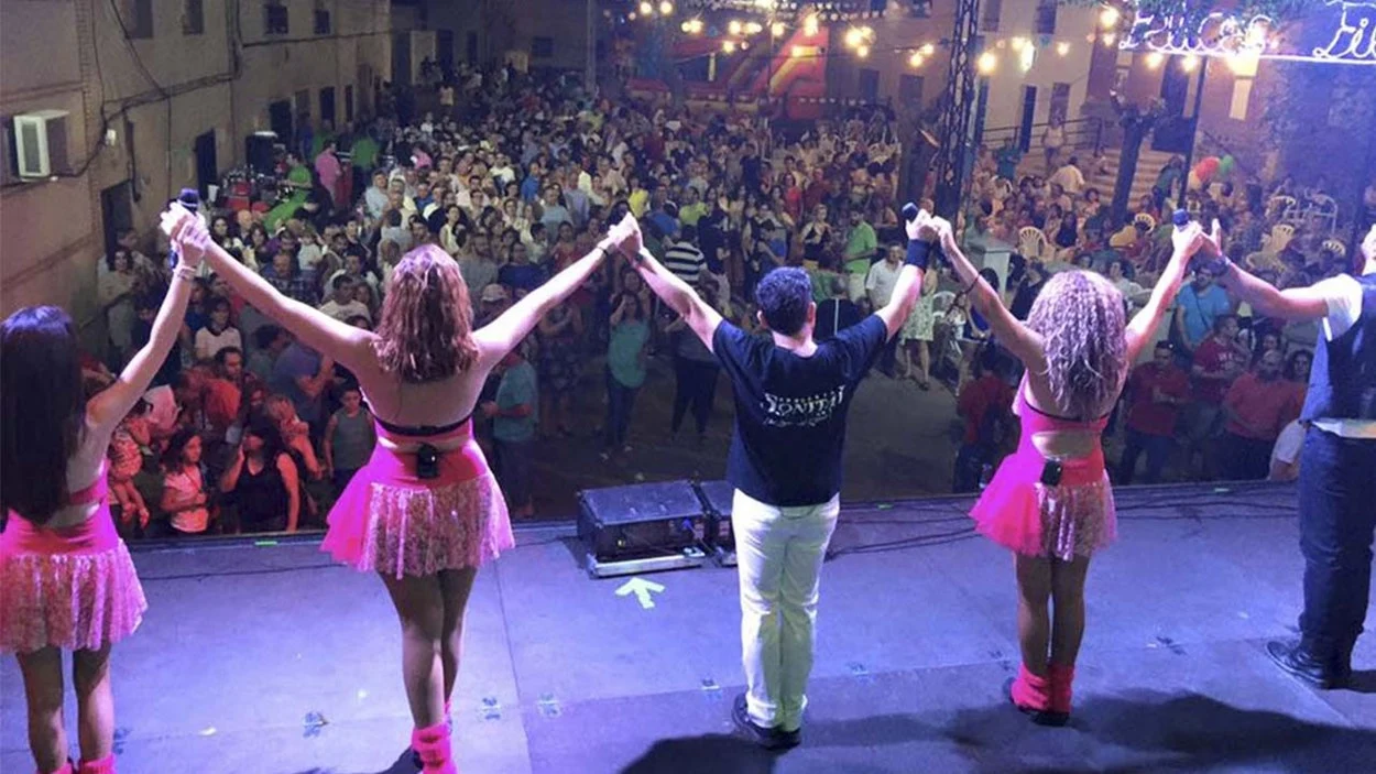 Coronavirus: Cantantes y músicos de las orquestas gallegas se reinventan Coronavirus: Cantantes y músicos de las orquestas gallegas se reinventan
