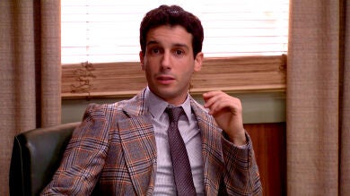 <p>El percance de Jonás Berami con el decorado de 'Amar es para siempre'</p>