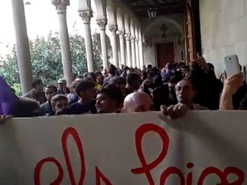 Arran, CUP y sindicatos de estudiantes boicotean un acto de la SCC en la Universidad de Barcelona