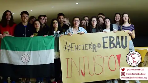 Los estudiantes de Extremadura tendrán que repetir la selectividad: se ha detectado una posible filtración de los exámenes Los estudiantes de Extremadura tendrán que repetir la selectividad: se ha detectado una posible filtración de los exámenes