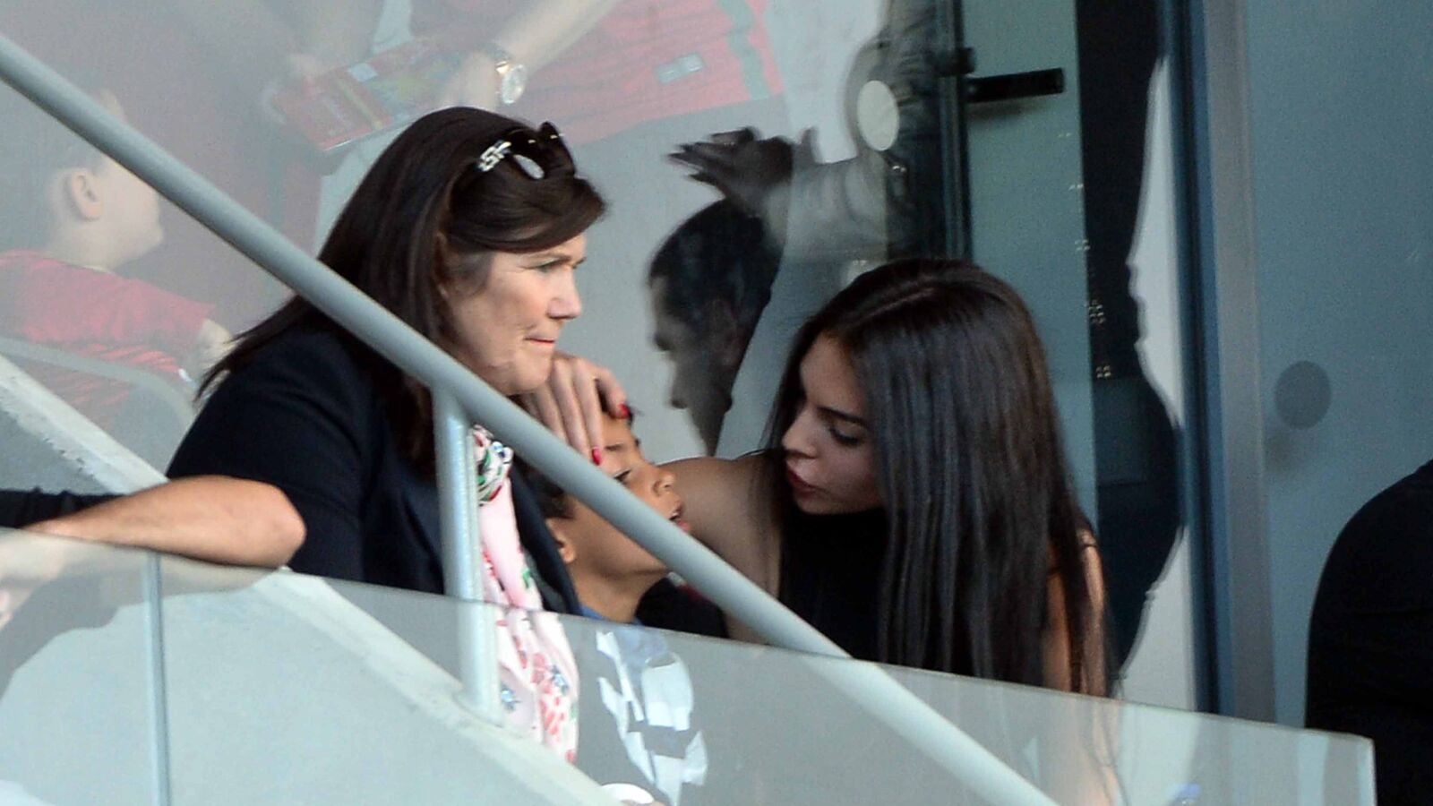 Las inesperadas palabras de la madre de Cristiano Ronaldo tras la muerte del padre de Georgina Rodríguez
