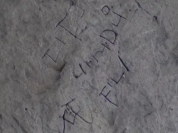 La nueva inscripción encontrada en Tintagel La nueva inscripción encontrada en Tintagel