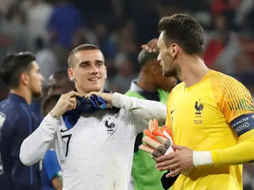 Griezmann y Lloris hablan tras un partido de Francia Griezmann y Lloris hablan tras un partido de Francia
