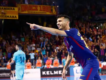 Esquerdinha celebra su gol contra el Movistar Inter Esquerdinha celebra su gol contra el Movistar Inter