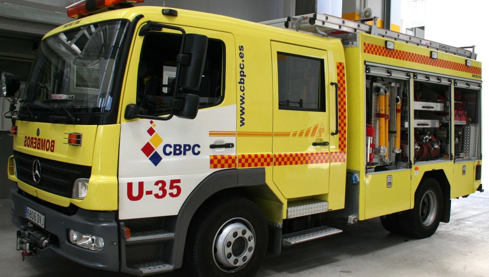 Imagen de archivo de un camión de bomberos de Cádiz