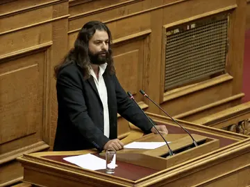 Konstantinos Barbarusis, diputado del partido neonazi griego Amanecer Dorado Konstantinos Barbarusis, diputado del partido neonazi griego Amanecer Dorado
