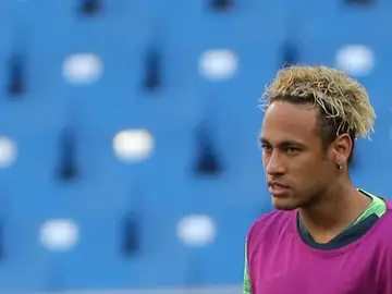 Neymar y su nuevo 'look' para el Mundial de Rusia Neymar y su nuevo 'look' para el Mundial de Rusia