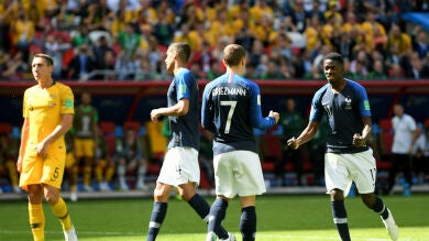 Griezmann y Pogba dan a Francia una sufrida victoria contra una sorprendente Australia