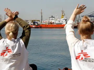 El Aquarius se acerca al puerto de Valencia El Aquarius se acerca al puerto de Valencia