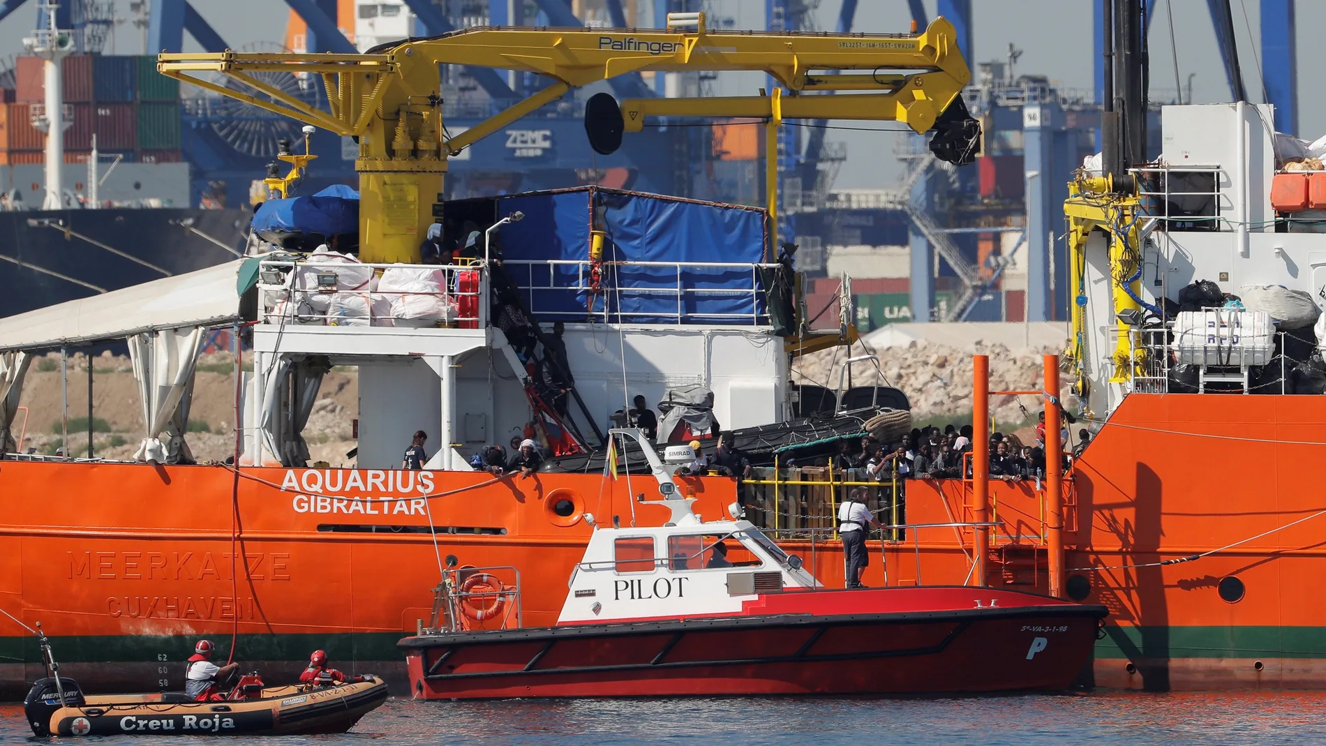 El barco Aquarius en Valencia El barco Aquarius en Valencia