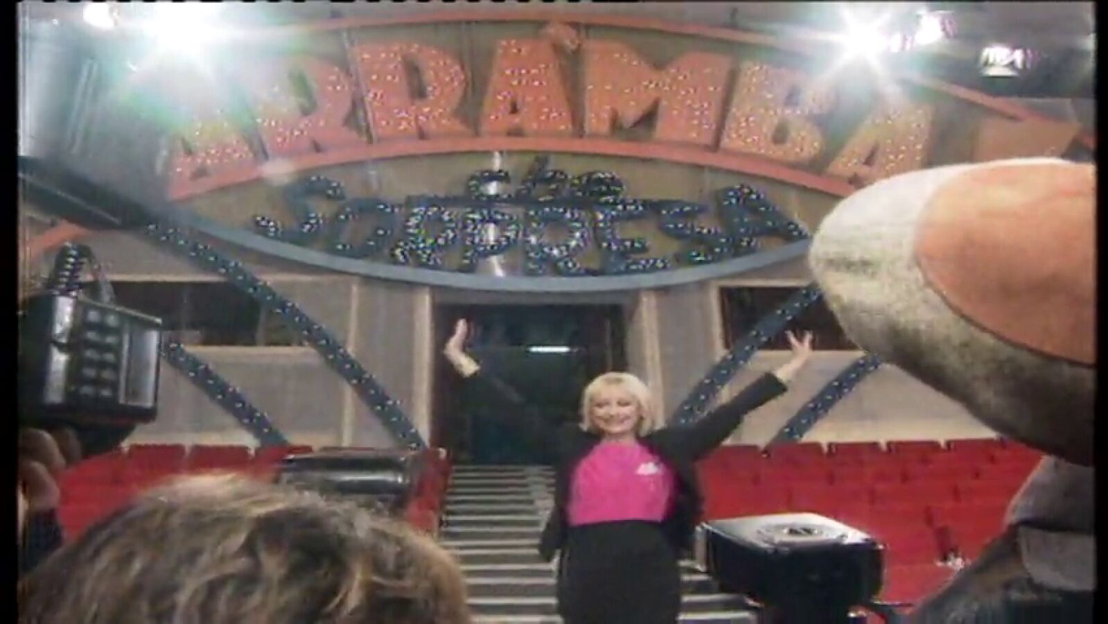 Raffaella Carrá, historia de nuestra música y de la televisión, cumple 75 años