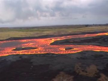 El Kilauea vuelve a expulsar asombrosos ríos de lava
