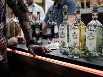 Imagen botellas alcohol Imagen botellas alcohol