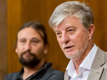 El alcalde de Zaragoza, Pedro Santisteve El alcalde de Zaragoza, Pedro Santisteve