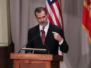 El rey Felipe VI pronuncia un discurso durante una cena oficial en EEUU El rey Felipe VI pronuncia un discurso durante una cena oficial en EEUU