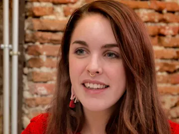 Flooxer | Las Uñas - Amarna Miller Flooxer | Las Uñas - Amarna Miller