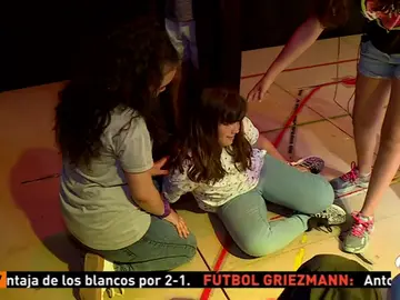 'En sus zapatos', una iniciativa pionera para luchar contra el acoso escolar a través del teatro 'En sus zapatos', una iniciativa pionera para luchar contra el acoso escolar a través del teatro