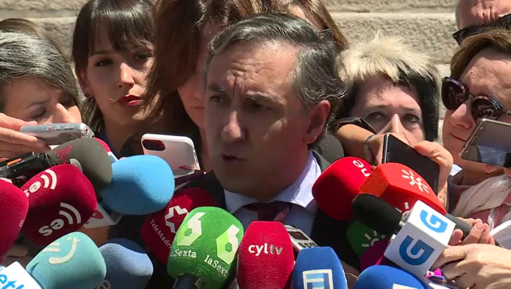 José Ramón García, candidato a la presidencia del PP, pide un debate en TV con todos los candidatos