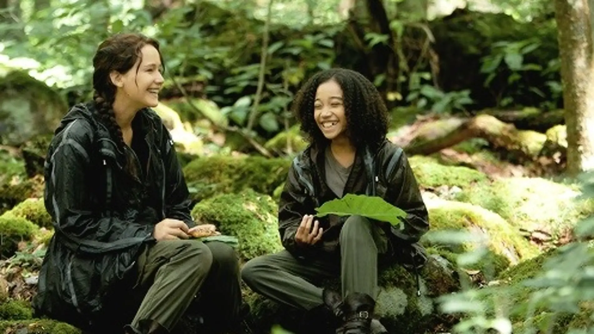 Katniss y Rue en 'Los juegos del hambre'