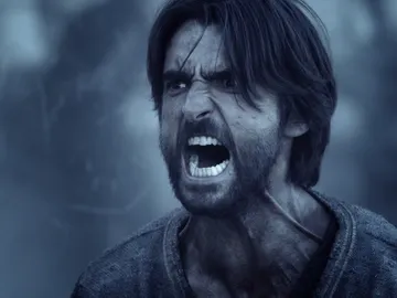 Arnau se convierte en el héroe de la guerra al salvar la vida de su enemigo Arnau se convierte en el héroe de la guerra al salvar la vida de su enemigo