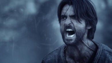 Arnau se convierte en el héroe de la guerra al salvar la vida de su enemigo 