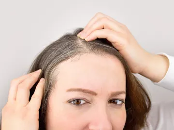 Mujer con canas Mujer con canas