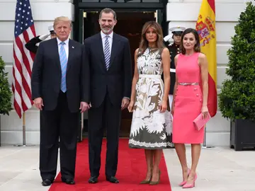 Donald Trump y su esposa, Melania, reciben a los Reyes de España en la Casa Blanca Donald Trump y su esposa, Melania, reciben a los Reyes de España en la Casa Blanca