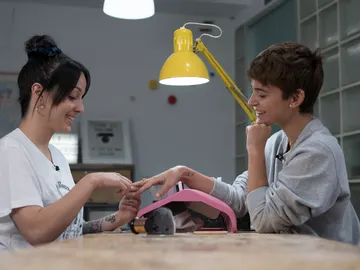 Laura Escanes en 'Las uñas', el nuevo formato de Flooxer Laura Escanes en 'Las uñas', el nuevo formato de Flooxer