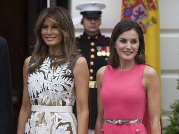 Melania Trump y la reina Letizia durante su encuentro en la Casa Blanca Melania Trump y la reina Letizia durante su encuentro en la Casa Blanca