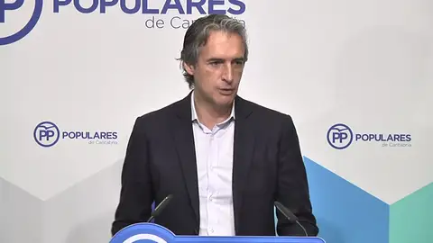 De la Serna se autodescarta como candidato a presidir el PP y apoya a Santamaría: De la Serna se autodescarta como candidato a presidir el PP y apoya a Santamaría: