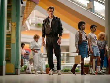 Chris Pine como Steve Trevor en 'Wonder Woman 1984' Chris Pine como Steve Trevor en 'Wonder Woman 1984'