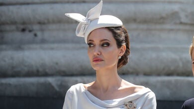 El juez obliga a Angelina Jolie a cumplir con Brad Pitt 