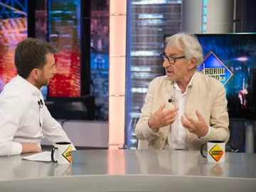 "El imbécil como el tirano no están solos", José Sacristán da un repaso a la política de Donald Trump en 'El Hormiguero 3.0' "El imbécil como el tirano no están solos", José Sacristán da un repaso a la política de Donald Trump en 'El Hormiguero 3.0'