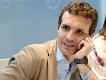 Pablo Casado en una reunión con militantes del PP Pablo Casado en una reunión con militantes del PP