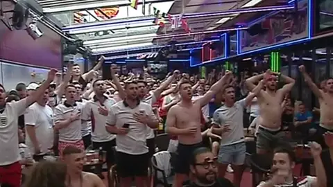 Hooligans en Benidorm Hooligans en Benidorm