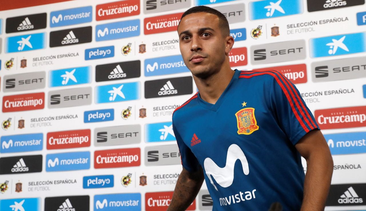 Thiago Alcántara, en sala de prensa Thiago Alcántara, en sala de prensa