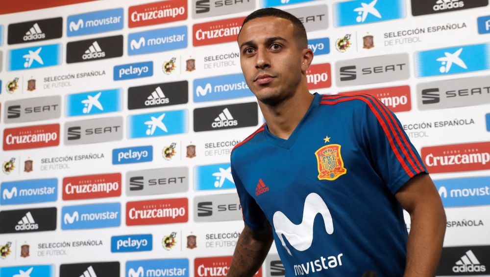 Thiago Alcántara, en sala de prensa