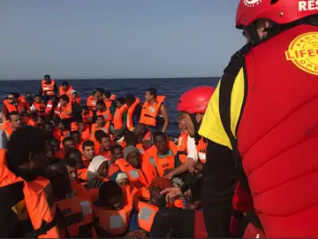 Imagen del rescate de Proactiva Open Arms en el Mediterráneo Imagen del rescate de Proactiva Open Arms en el Mediterráneo