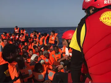Imagen del rescate de Proactiva Open Arms en el Mediterráneo Imagen del rescate de Proactiva Open Arms en el Mediterráneo
