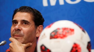 Fernando Hierro abandona la Selección española pese a tener contrato en vigor
