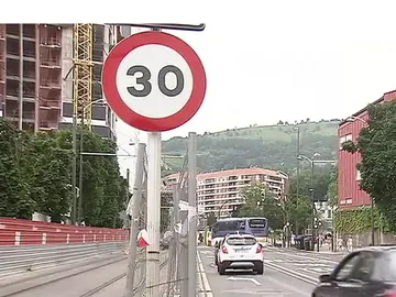 Prohibición de circular a más de 30 en Bilbao Prohibición de circular a más de 30 en Bilbao