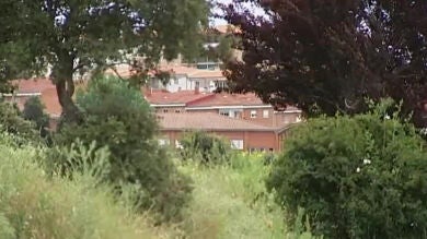 Encuentran un cadáver, parcialmente sin extremidades inferiores, en una urbanización en Salamanca