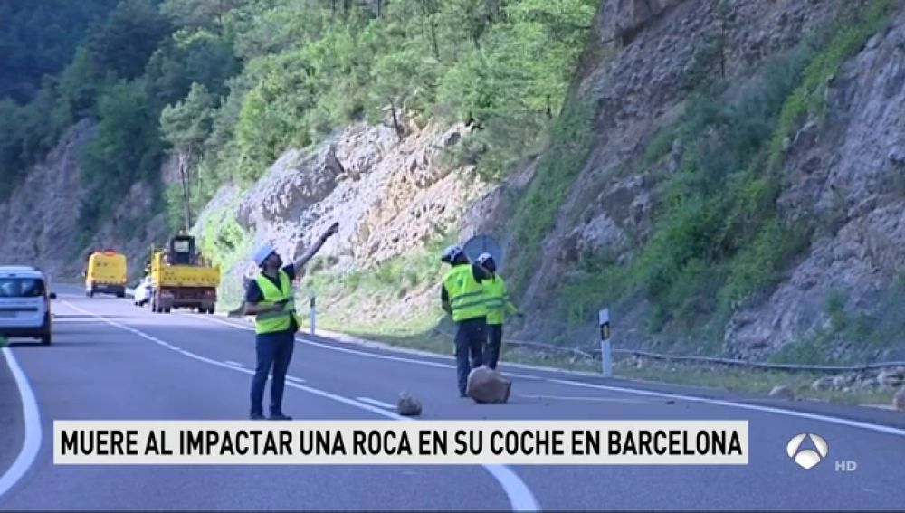 Muere un conductor en un accidente provocado por un desprendimiento de piedras en  La Nou de Berguedà (Barcelona)