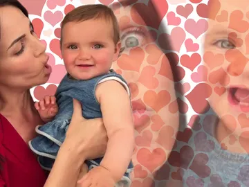 Nerea Garmendia y la pequeña Elaia Nerea Garmendia y la pequeña Elaia