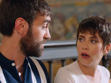 Iñaki baja a Sevilla con los papeles del divorcio, ¿firmará Carmen? Iñaki baja a Sevilla con los papeles del divorcio, ¿firmará Carmen?