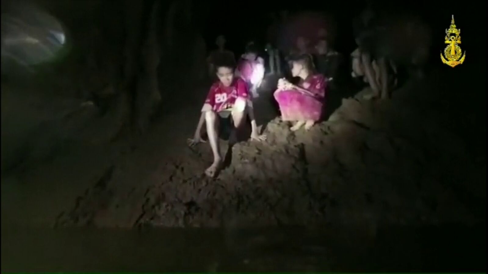 Infantino invita a la final del Mundial a los niños tailandeses atrapados en una cueva