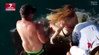 La mujer que fue arrastrada por un tiburón a aguas infestadas de cocodrilos: 