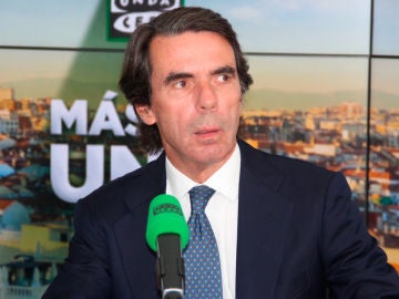 El ex presidente del Gobierno, José María Aznar, durante una entrevista en Onda Cero
